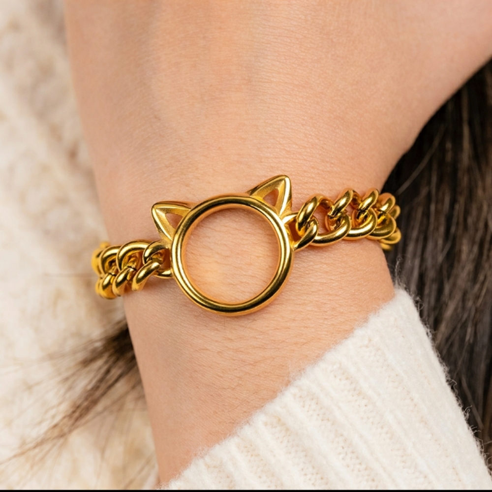 Cat Cuban Link Bracelet /Gorgeous Gold